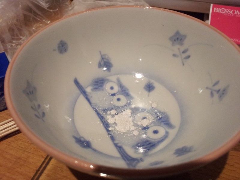 Pearl Lustre Powder makes a great alternative to vegetable fat and icing sugar