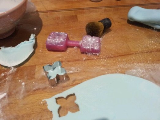 strategically press your cutter into the paste and carefully lift it away from the paste - sugar flowers hydrangea