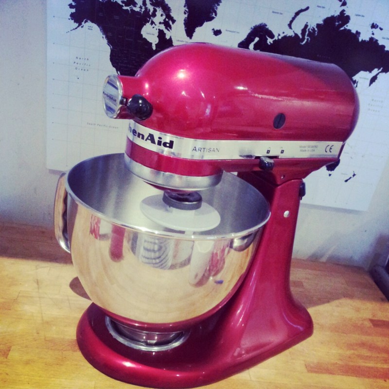 Introducing Joni my candy apple buttercream dream making machine Kitchenaid mixer