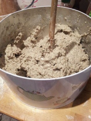 Thick and porridgey just how the best Rye breads should be