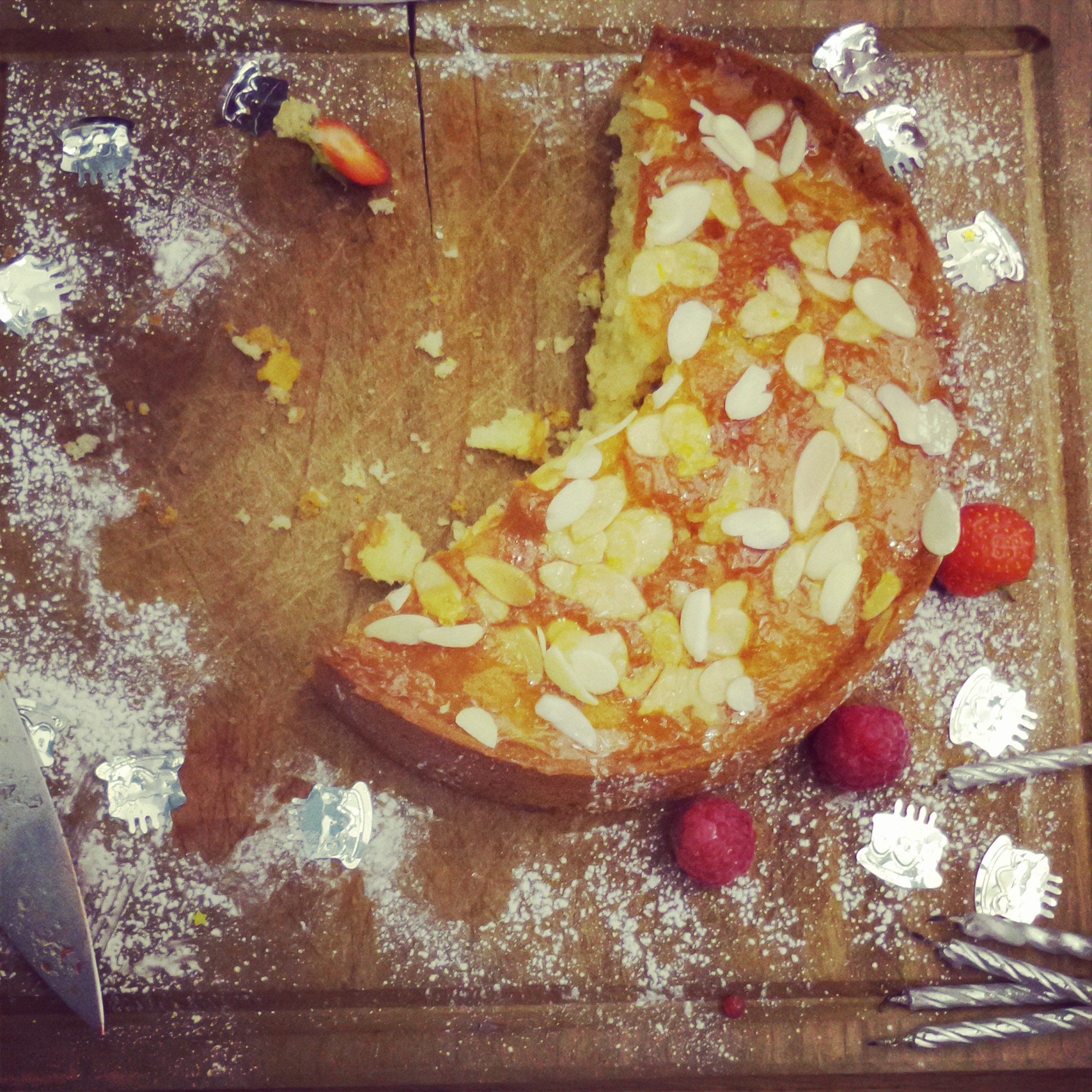 Lemon, Almond and Elderflower Drizzle Cake recipe