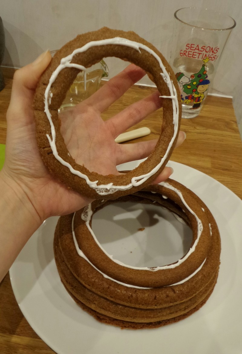 Glue the rings together with a good slick of royal icing